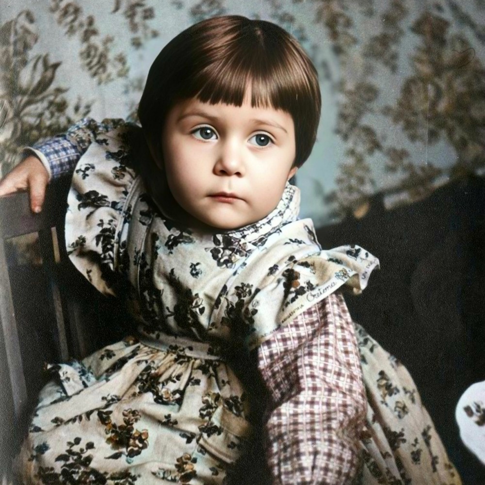 Artificial Intelligence photo restoration - London Image Scanning